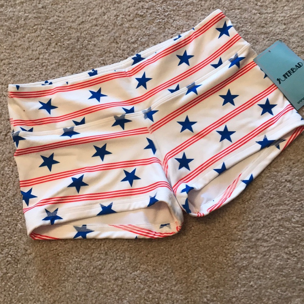 FLEO size M NWT